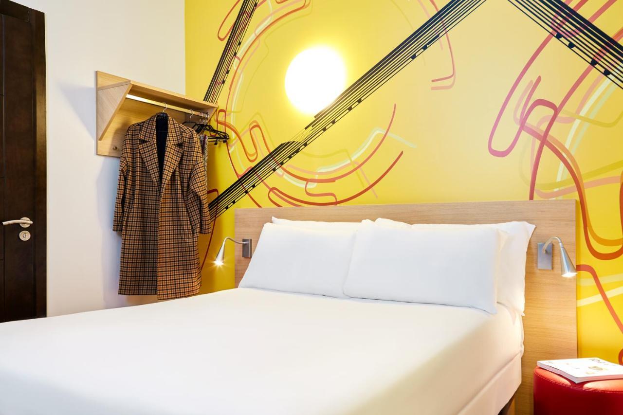 Hotel Ibis Styles Gare Saint-charles 3*